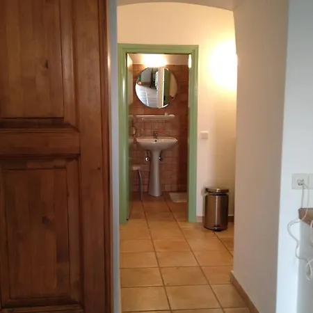 Guest house Lemonia - 4*
